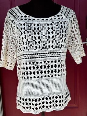 CHELSEA & THEODORE sS 💯cotton crocheted top-1/2 sleeve-beautiful & LOOKS NEW